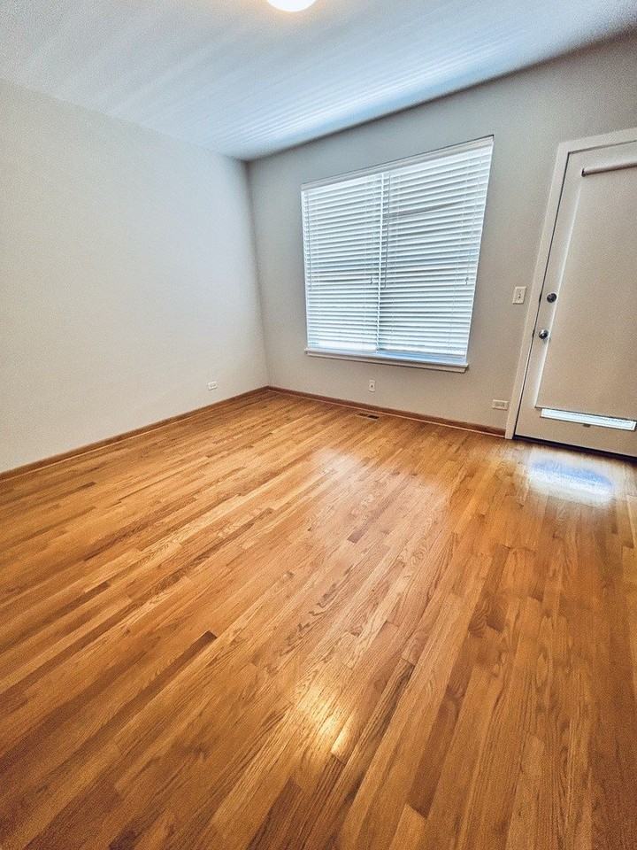 3209 N Drake Ave #H - Photo 4 of 13