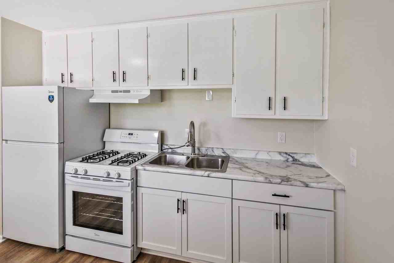 991 Tollview Ave #10 - Photo 2 of 14