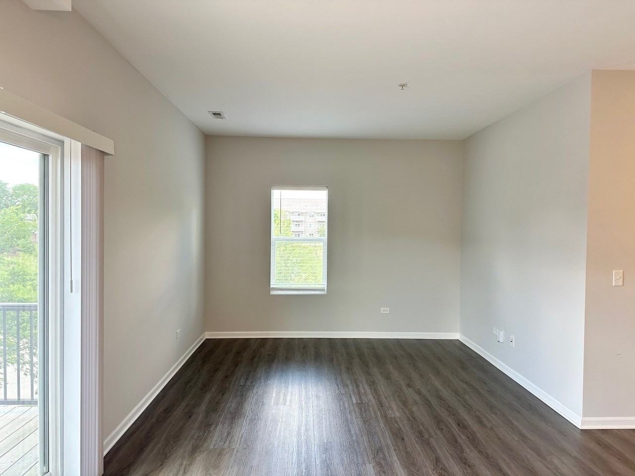853 E Main St #2F - Photo 5 of 15