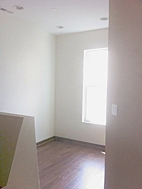 3327 N Hamilton Ave #2R - Photo 3 of 19