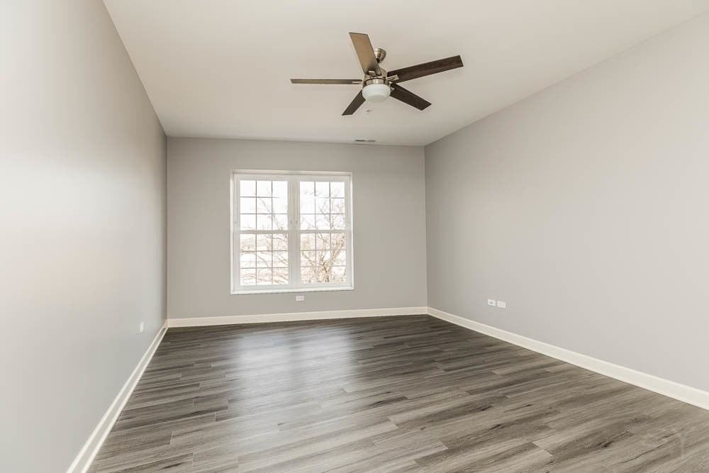 1312 Shermer Rd #201 - Photo 5 of 10