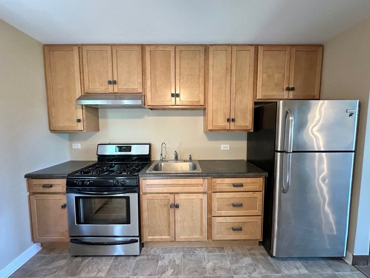 2025 Sherman Blvd - Photo 6 of 16