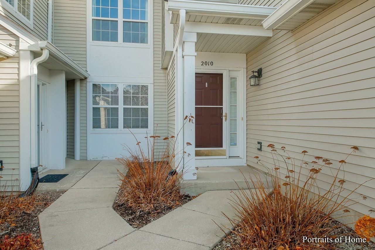 2010 Fulham Dr - Photo 2 of 16