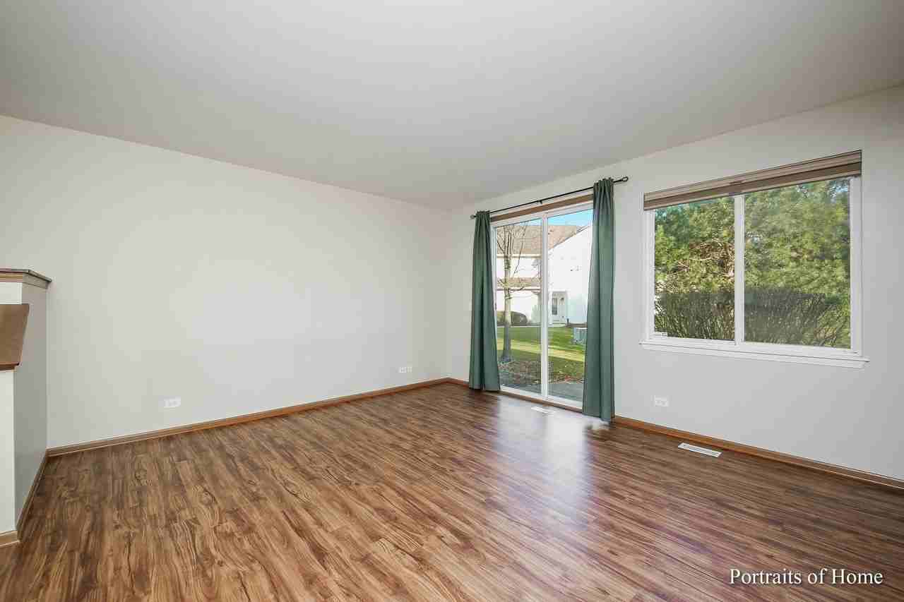 2010 Fulham Dr - Photo 4 of 16