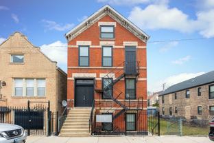 926 W 32nd Pl - Photo 1 of 1