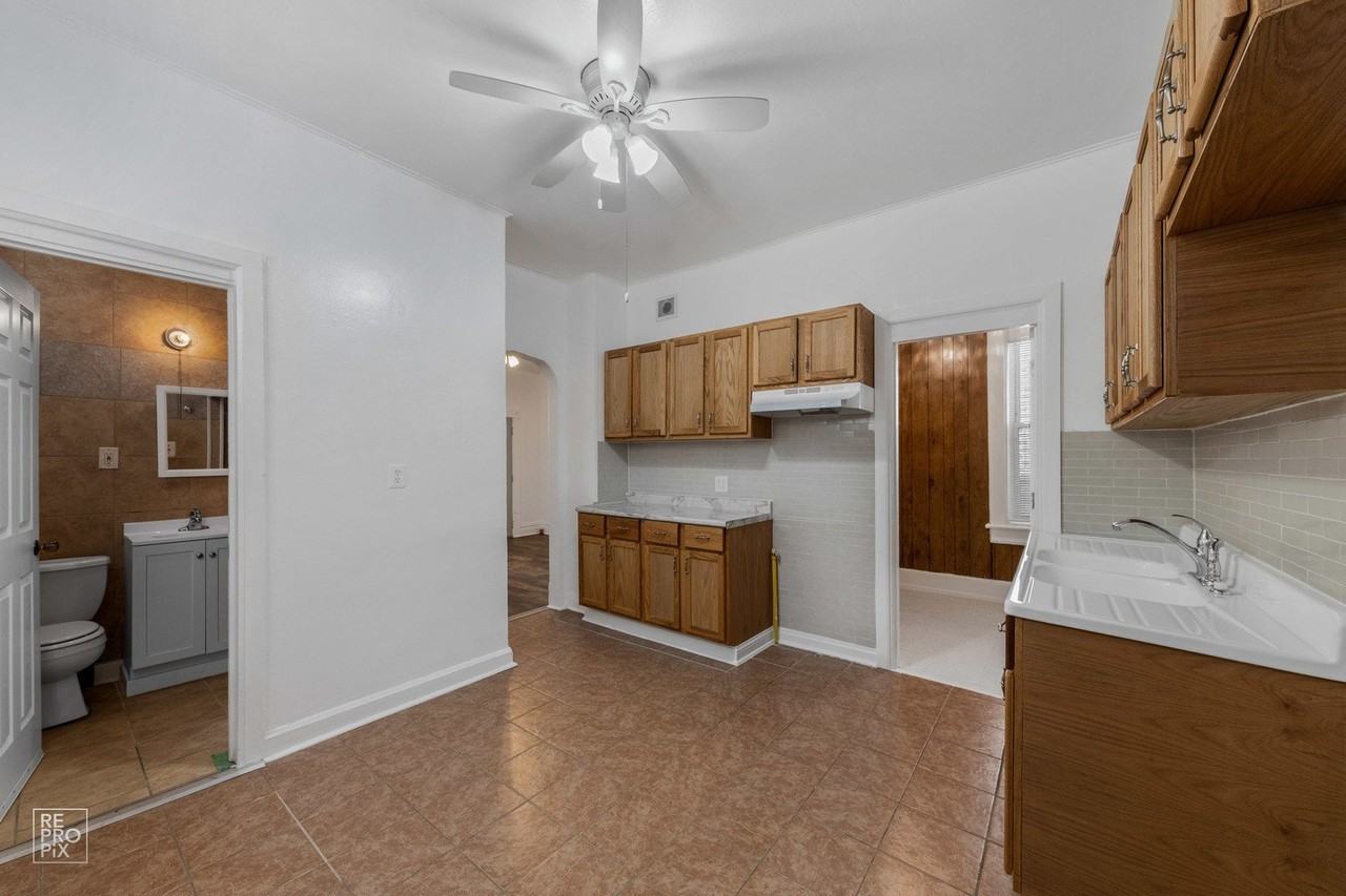 2409 S Spaulding Ave #1 - Photo 4 of 6