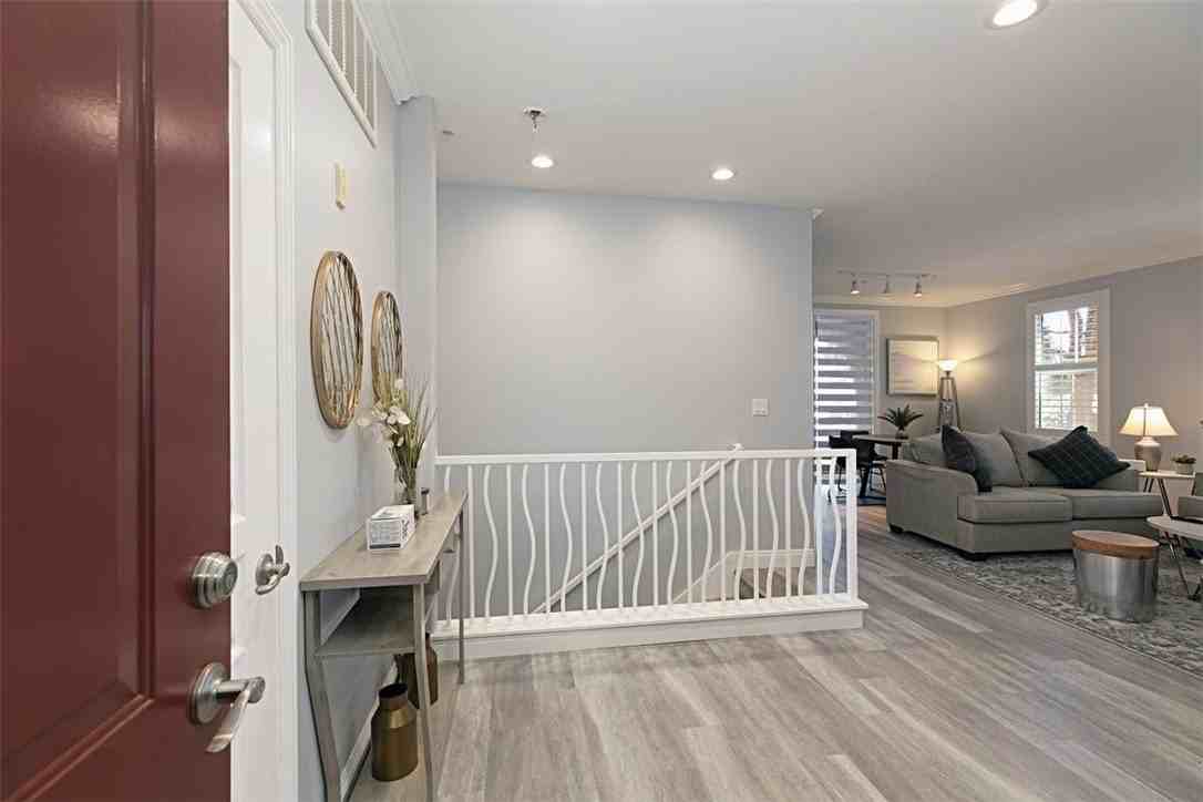 2266 Watermarke Pl - Photo 3 of 35