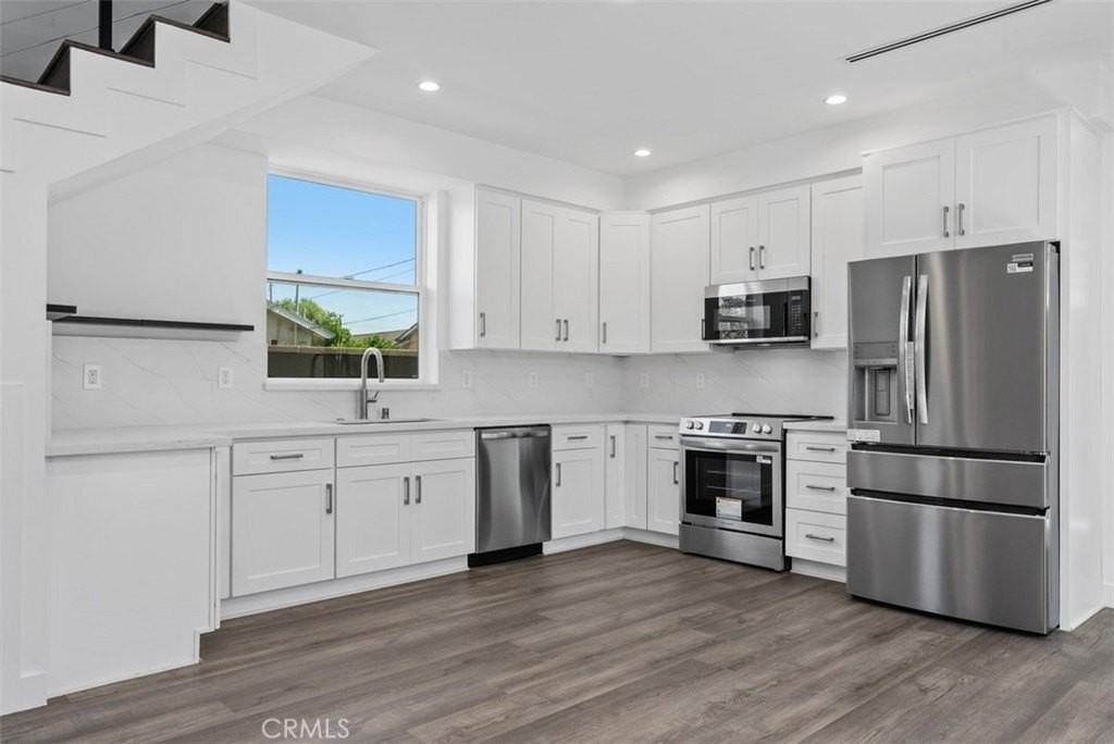 1325 W Ash B #B - Photo 4 of 15