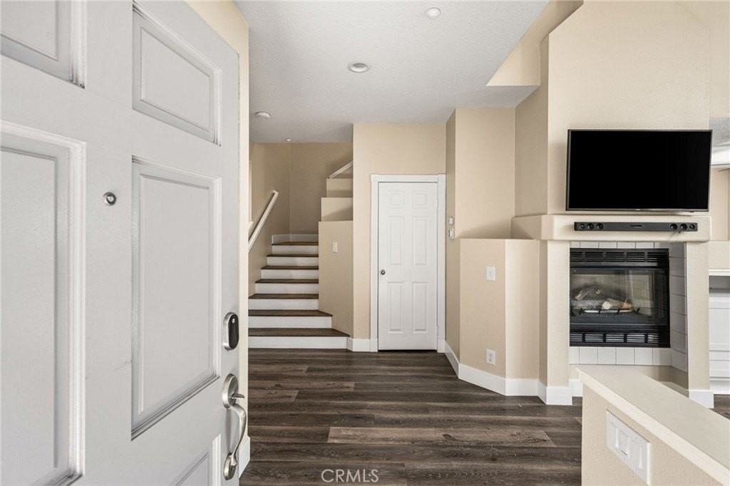 3441 E Berkshire Ct - Photo 5 of 49