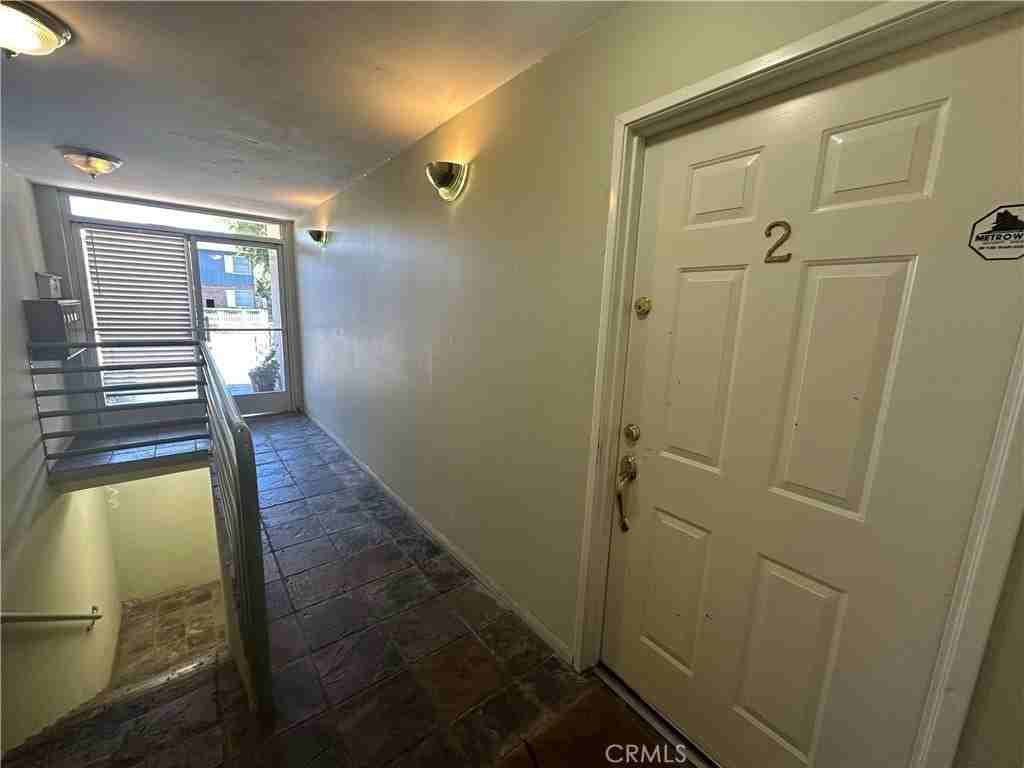13508 Moorpark St #2 - Photo 3 of 50