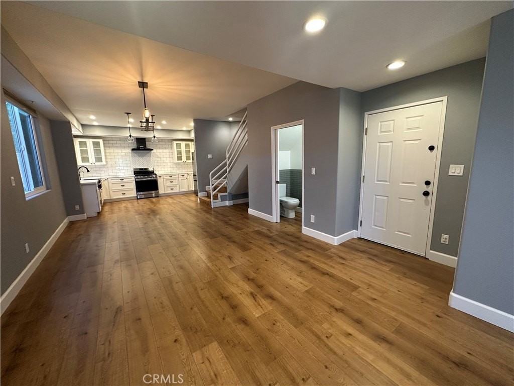 13508 Moorpark St #2 - Photo 5 of 50