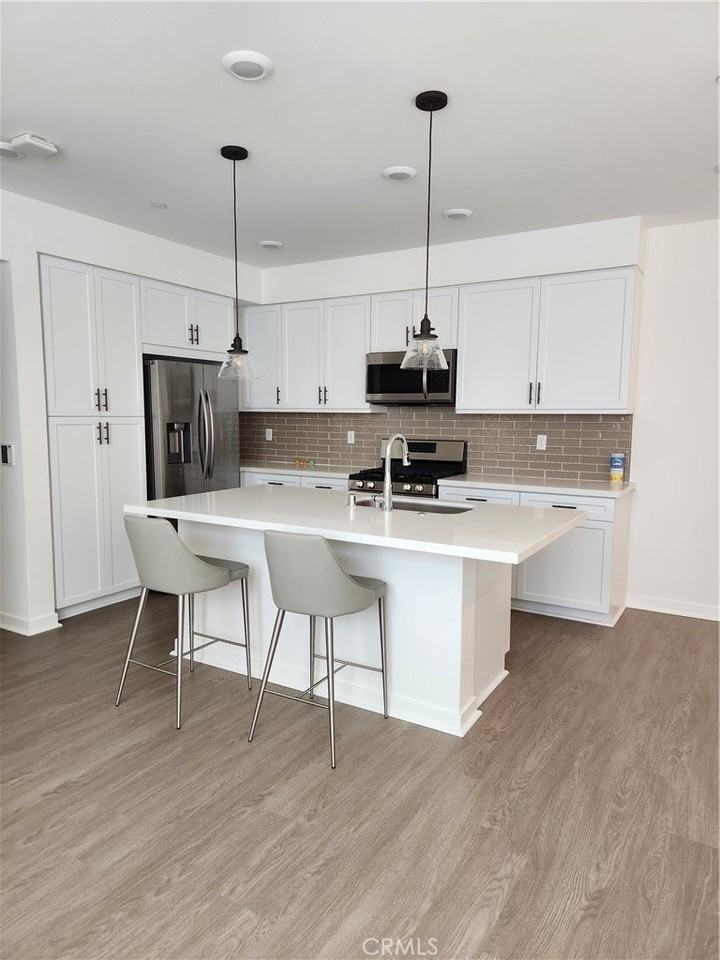 9618 Nova Pl - Photo 3 of 10