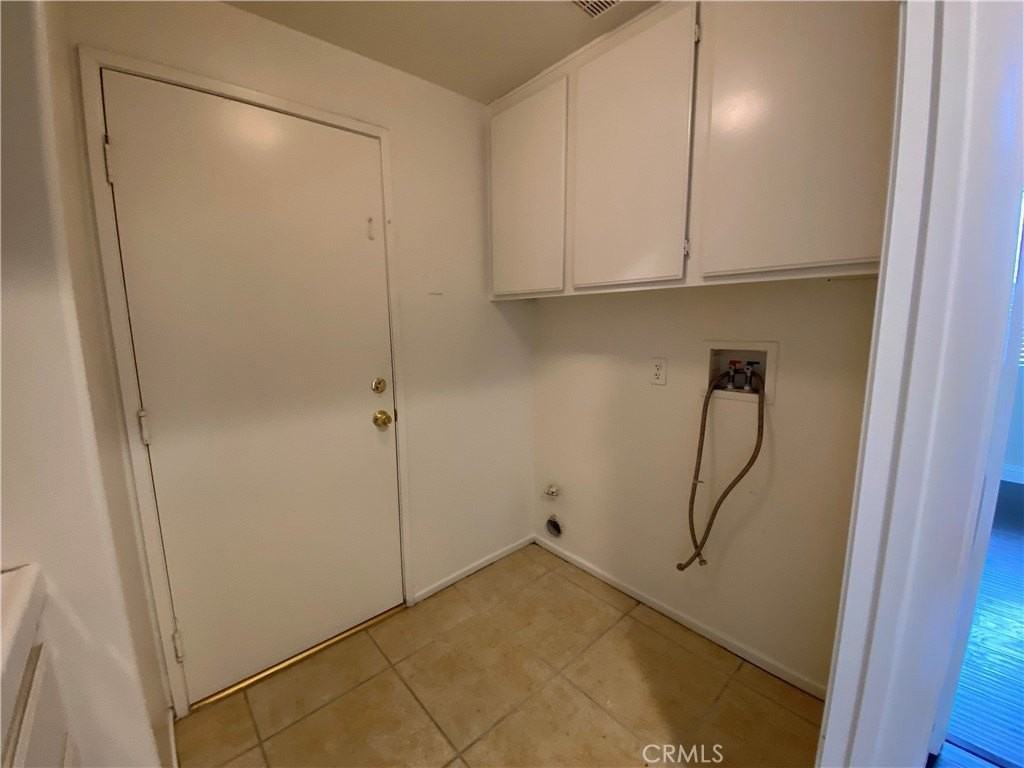 8210 Quakertown Ave - Photo 7 of 25