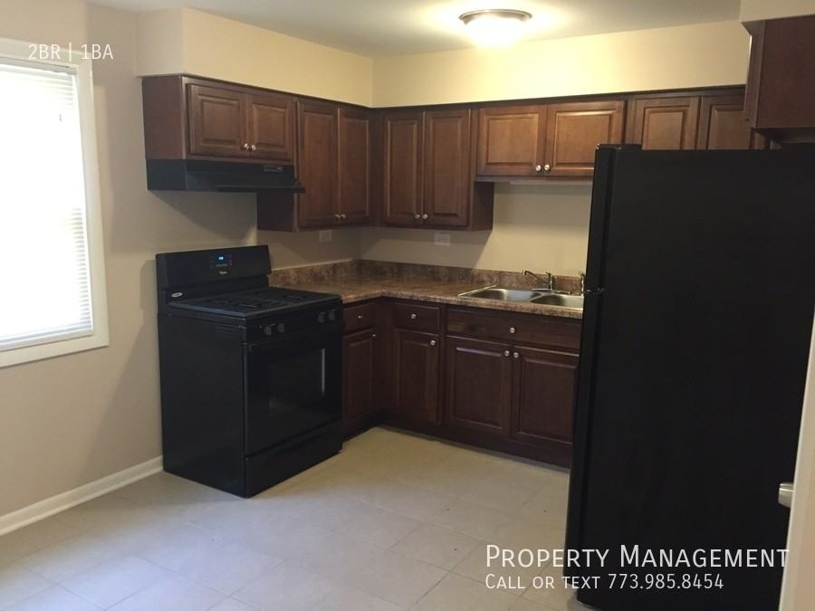 918 Parkwood Dr Apt 1w #1W - Photo 4 of 17