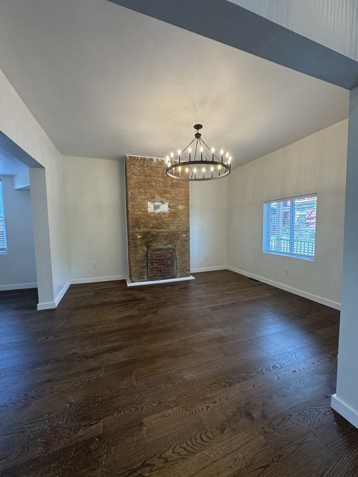 510 Winfield St #1 - Photo 4 of 48
