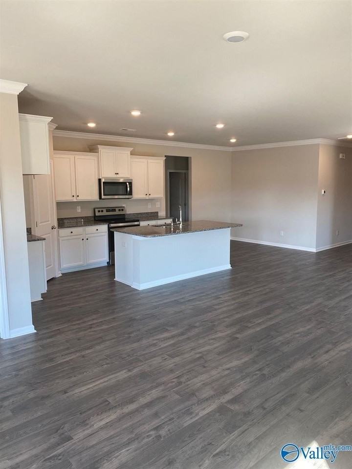 27529 Dieken Dr - Photo 2 of 4
