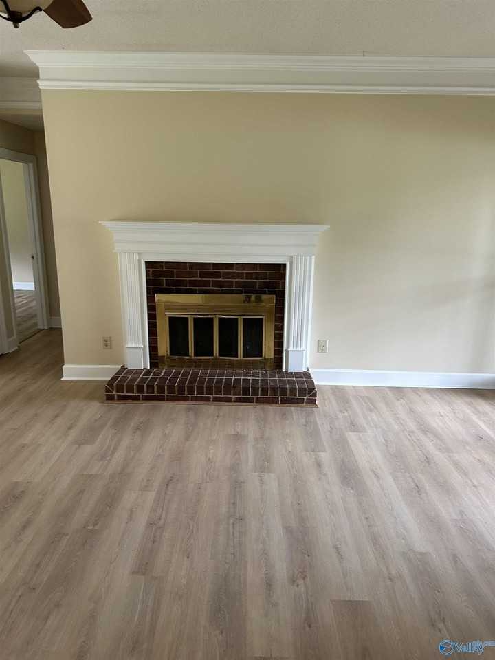 161 Raspberry Way - Photo 3 of 15