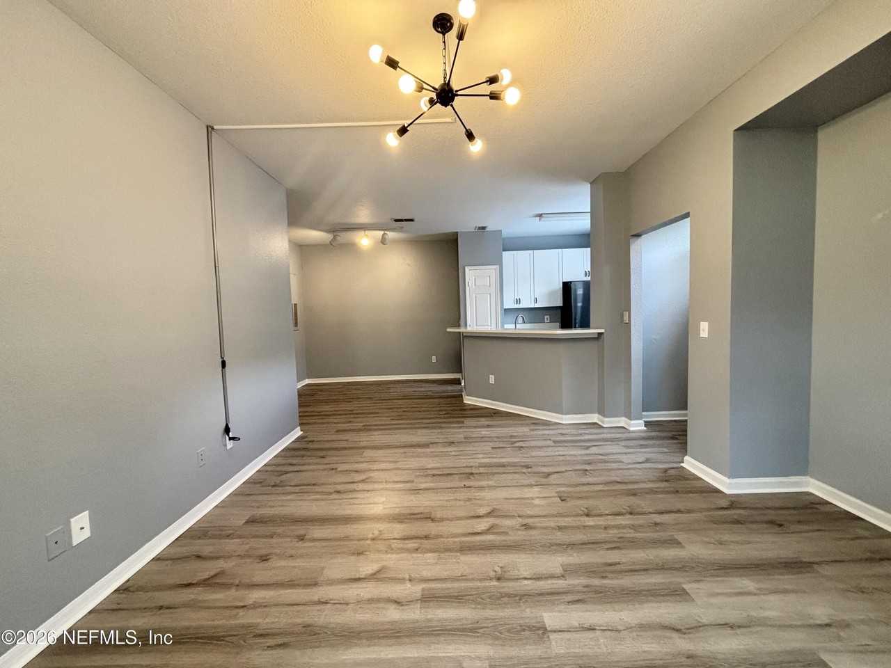 13703 Richmond Park Dr N #3201 - Photo 6 of 18