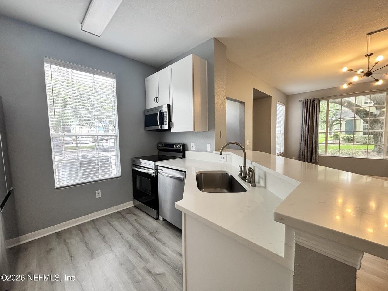 13703 Richmond Park Dr N #3201 - Photo 7 of 18