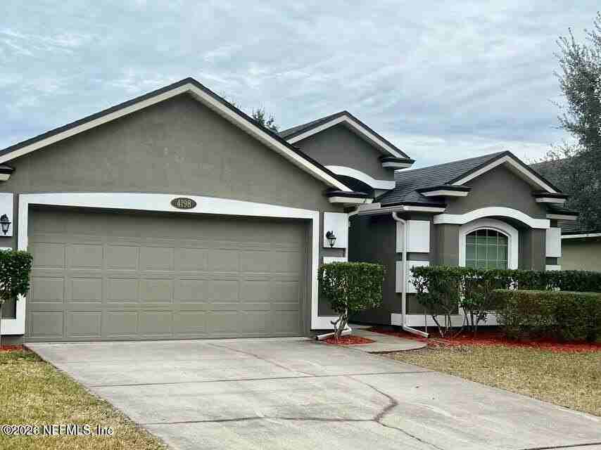 4198 Victoria Lakes Dr W - Photo 2 of 32