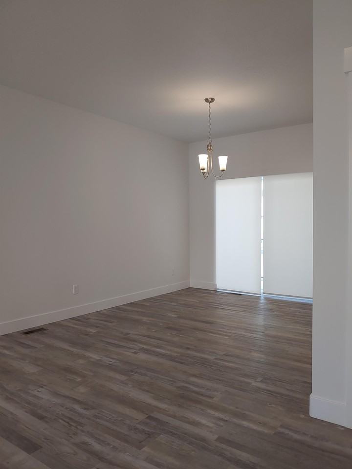1335 E 1590 N #1 - Photo 5 of 43