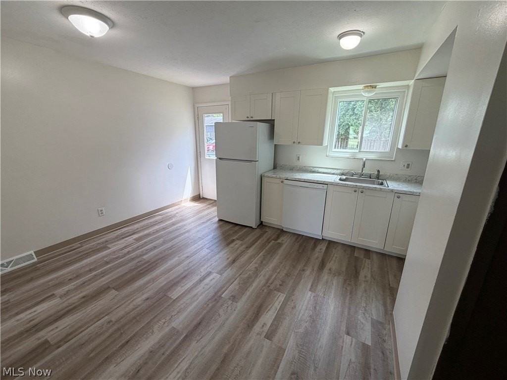 660 Loomis Ave #670 - Photo 4 of 11