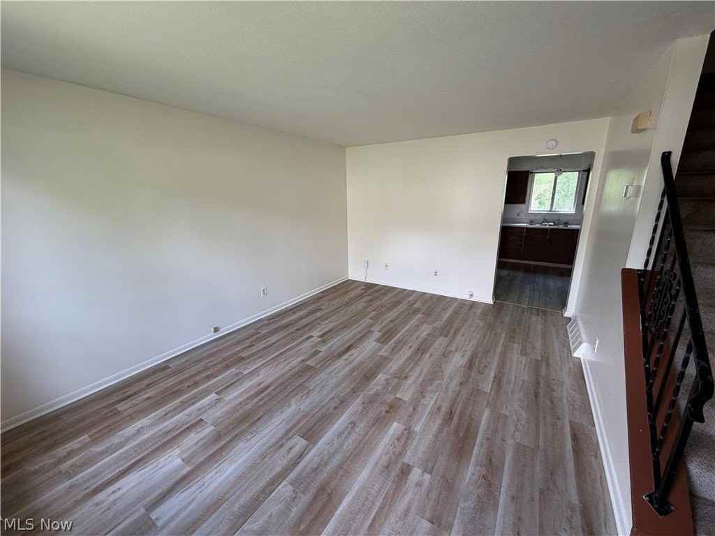 648 Loomis Ave #658 - Photo 3 of 9