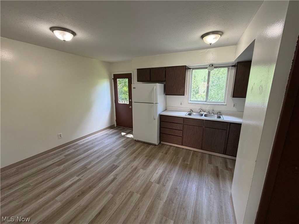 648 Loomis Ave #658 - Photo 4 of 9