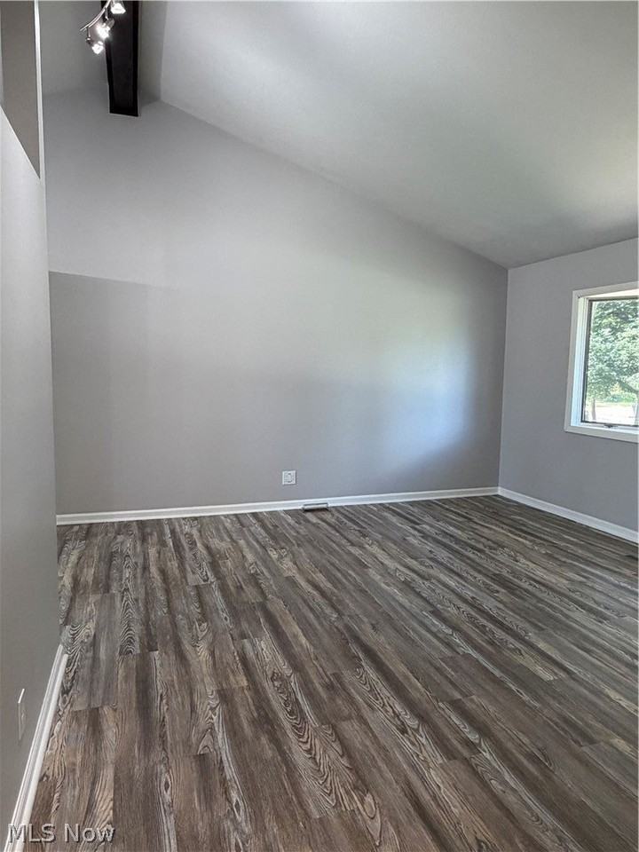 13187 Yager Dr - Photo 5 of 45