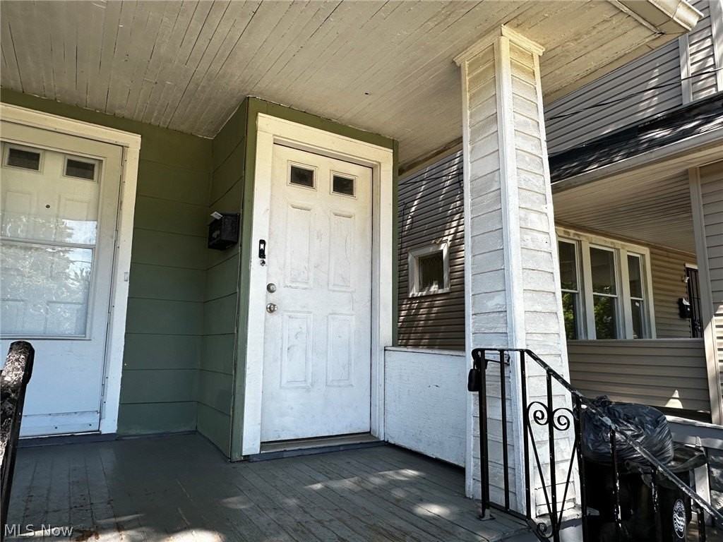 919 Nathaniel Rd - Photo 2 of 15