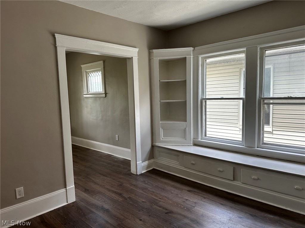 919 Nathaniel Rd - Photo 6 of 15
