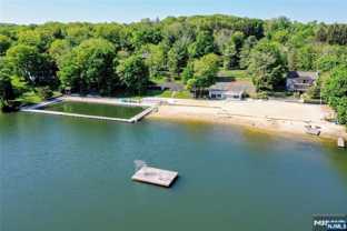 6 Standish Ln - Photo 1 of 1