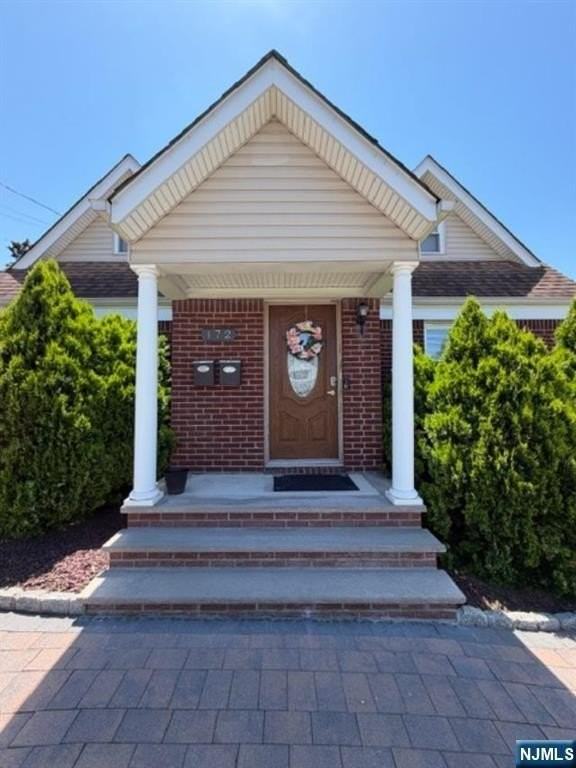 172 Orchard St #1 - Photo 3 of 28