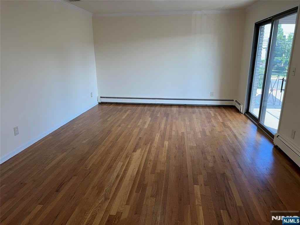 407 Jane St #2 - Photo 4 of 26