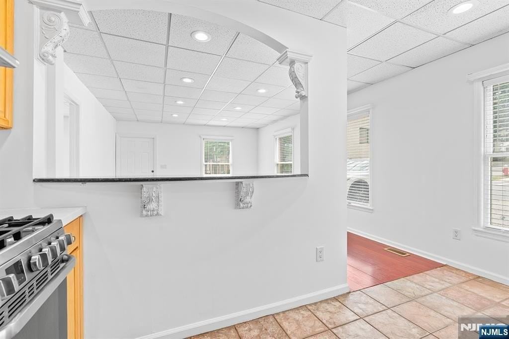 70 Linwood Ave - Photo 6 of 13
