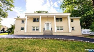 682 Floyd St - Photo 1 of 1