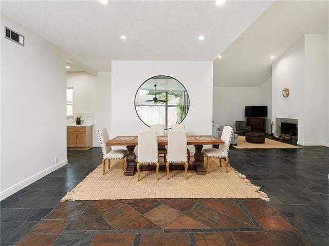 3704 Severn Ave - Photo 6 of 49