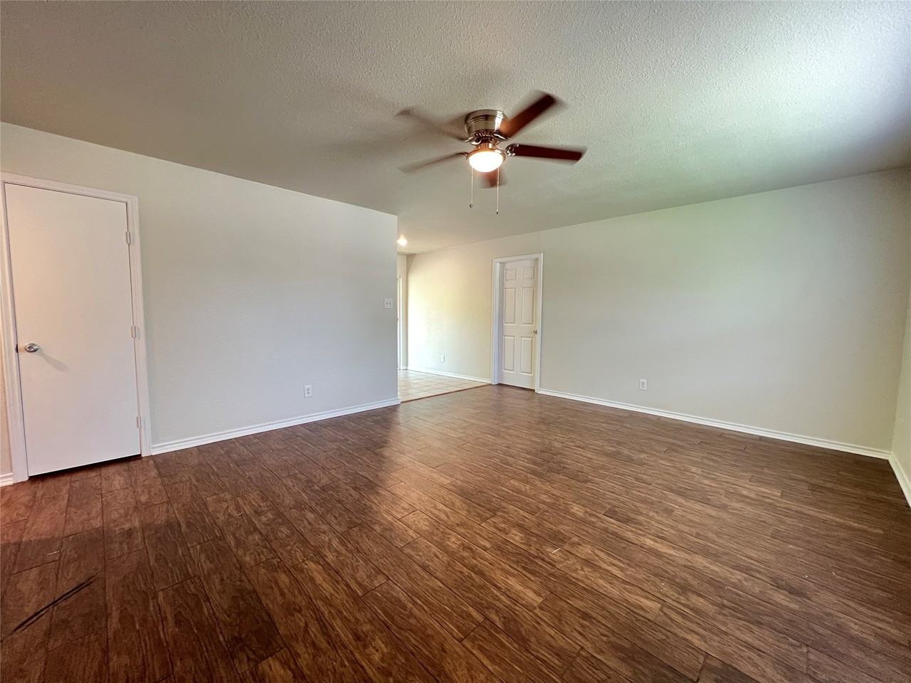 114 Southmanor Ct - Photo 3 of 13