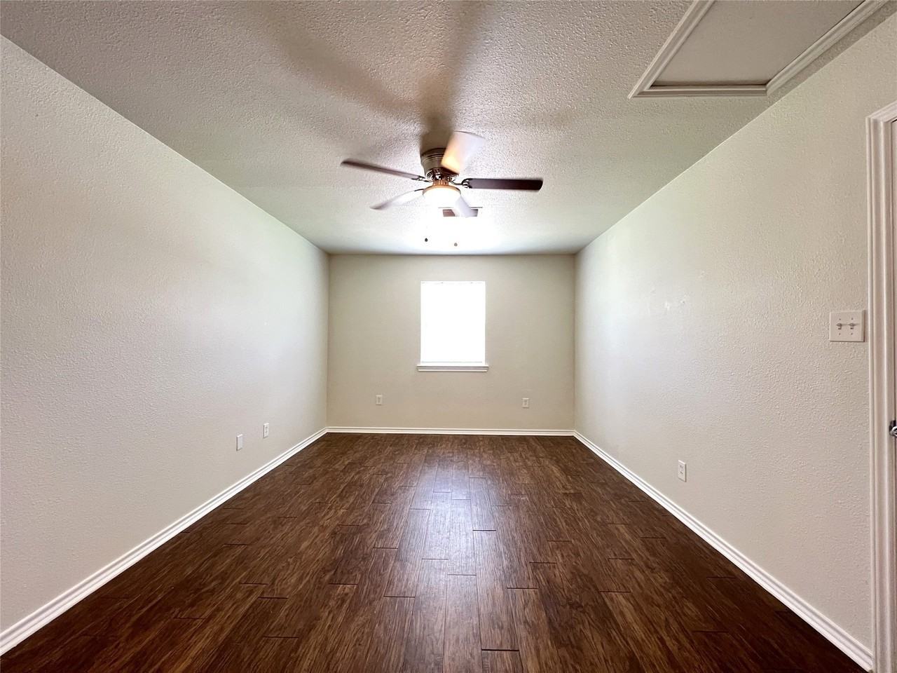 114 Southmanor Ct - Photo 6 of 13