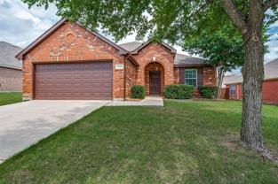 2824 Quarter Horse Ln - Photo 1 of 1