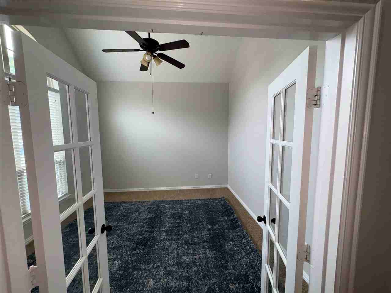 1006 Knoxbridge Rd - Photo 3 of 38