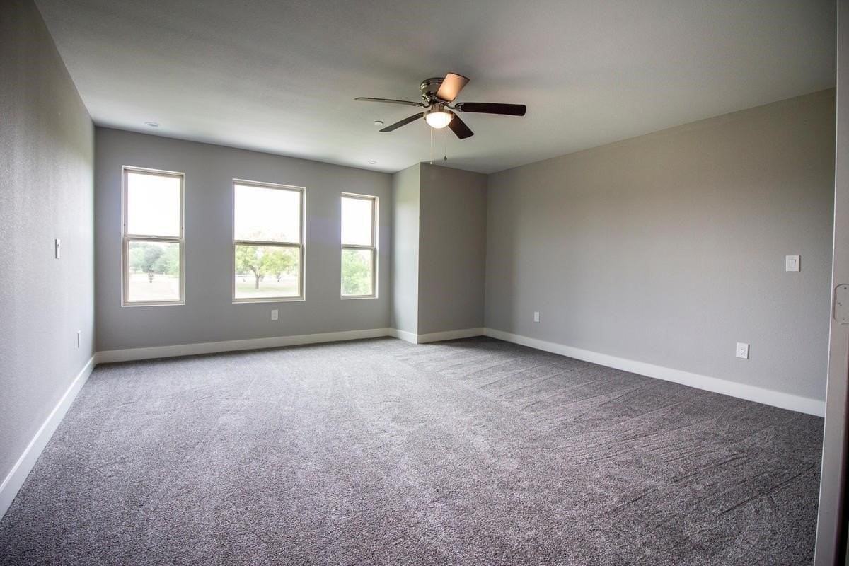 12 Estates Rd - Photo 5 of 15