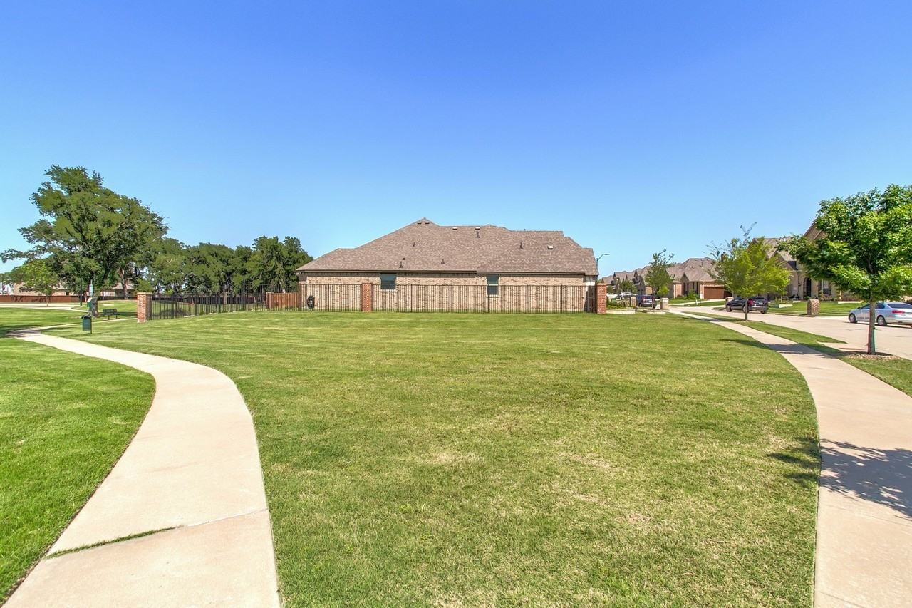 2715 Sky Ridge Rd - Photo 3 of 21