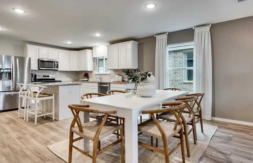 3008 Lakewood Ln - Photo 7 of 14