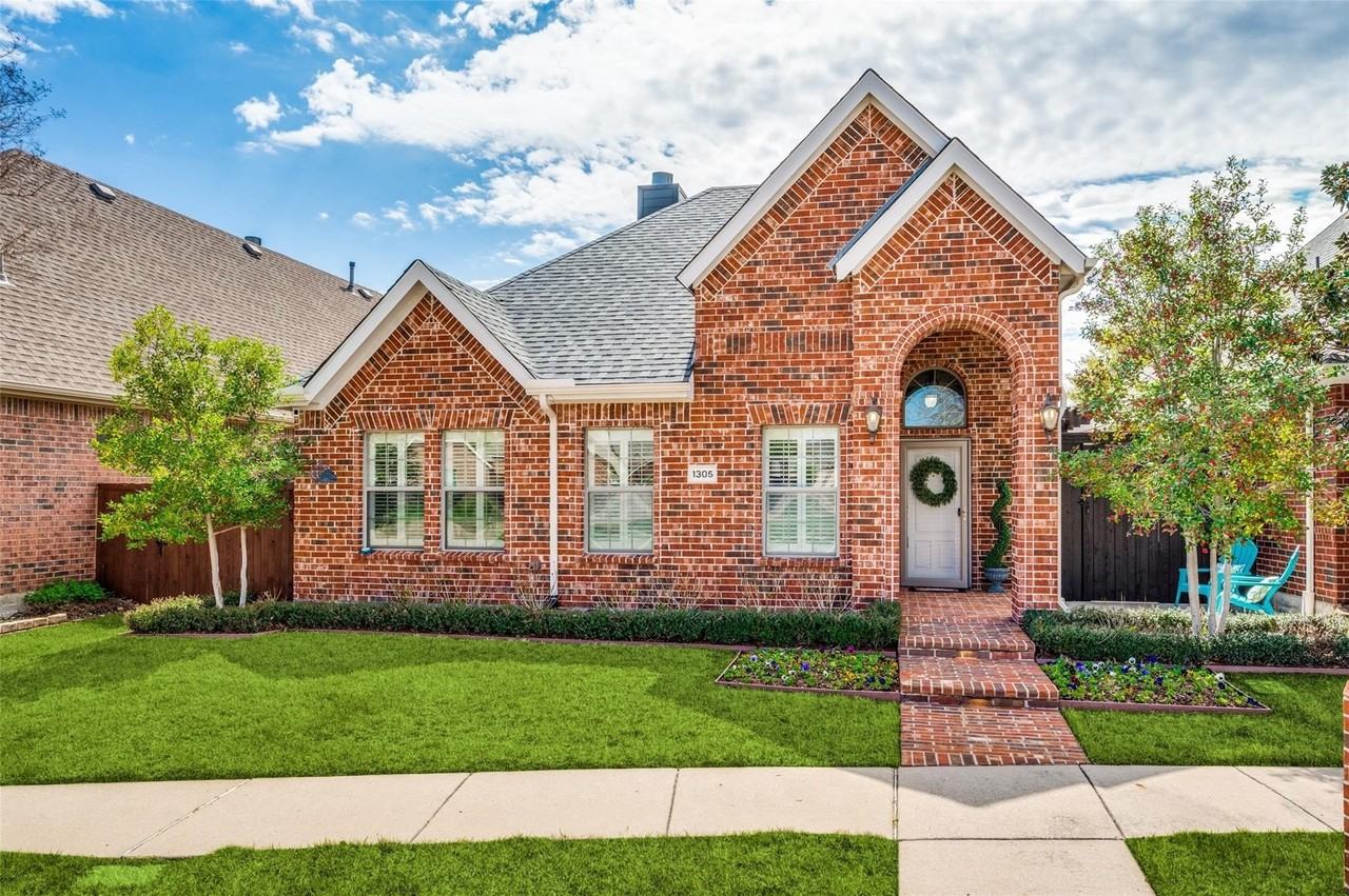 1305 Snowberry Dr