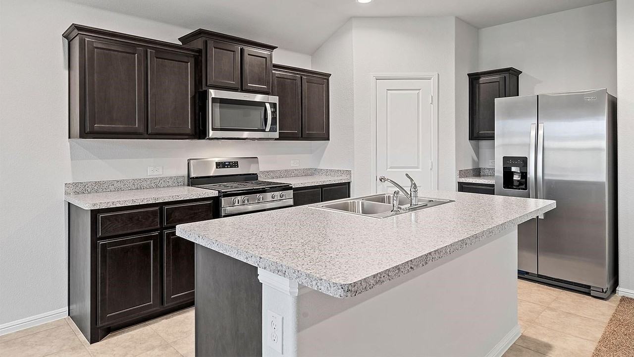 333 Beekeeper Dr - Photo 4 of 20