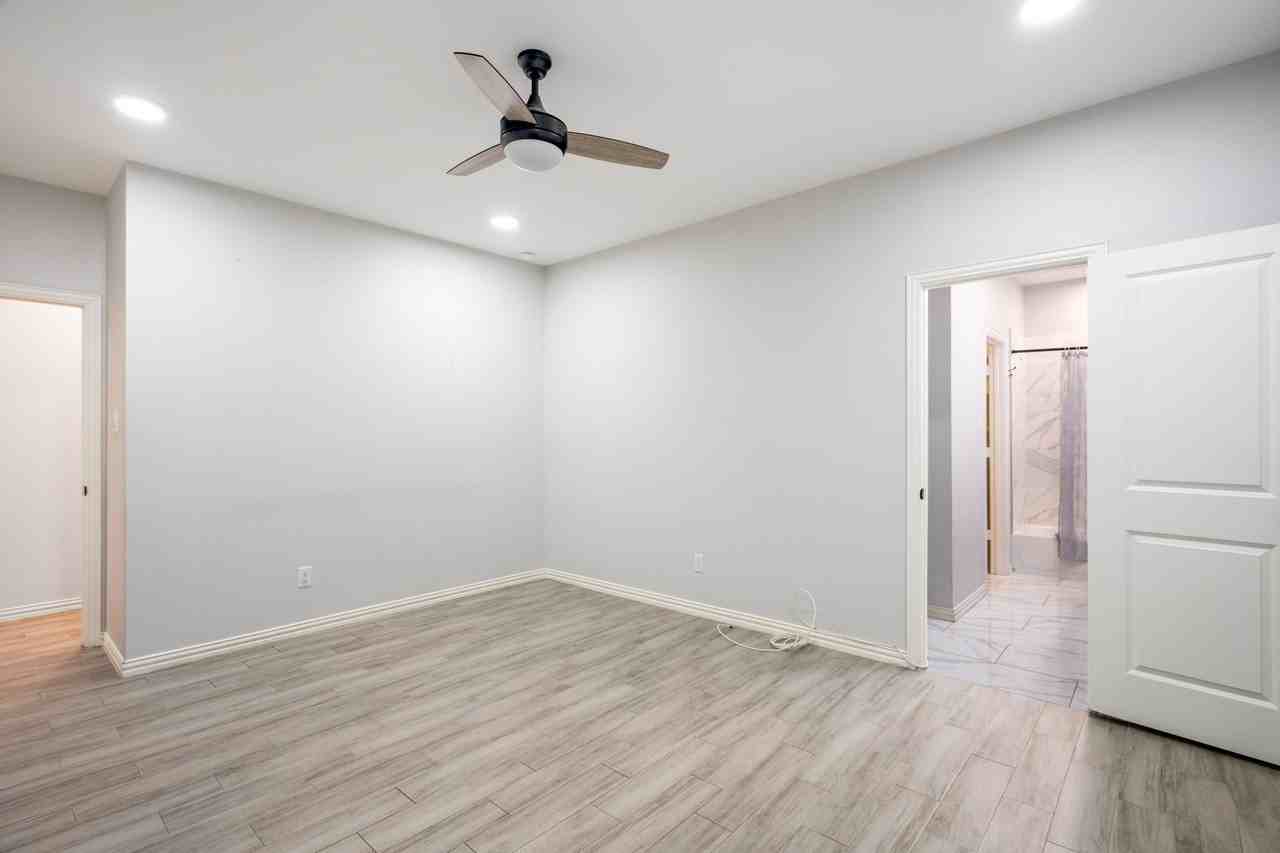 3505 Wood Oak Dr - Photo 4 of 26