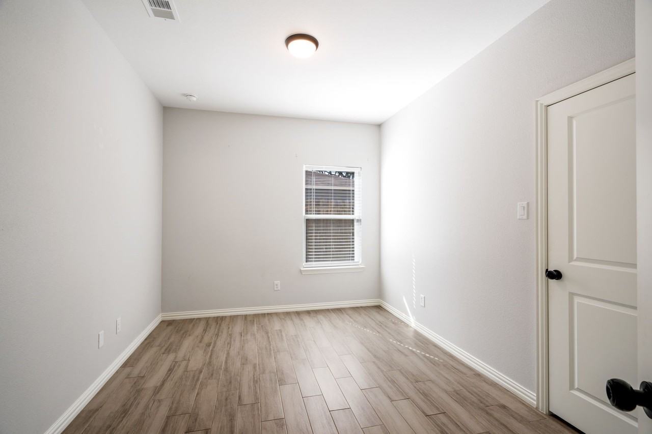 3505 Wood Oak Dr - Photo 7 of 26