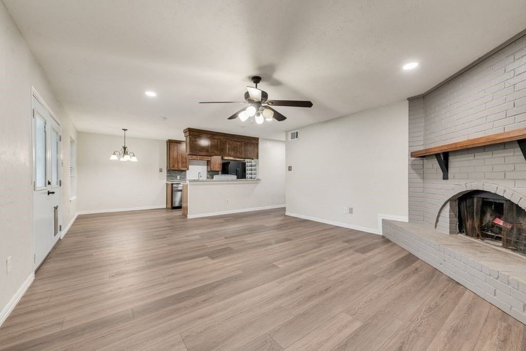 7013 Lincolnshire Ln - Photo 7 of 23