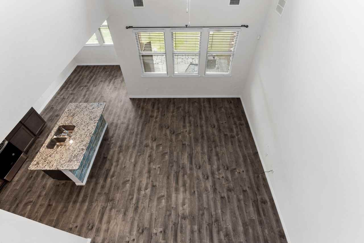 606 Rawhide Way - Photo 5 of 23